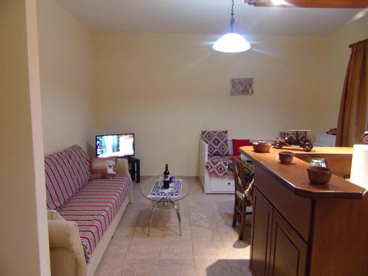 George'S Apartment อิปโซส ภายนอก รูปภาพ